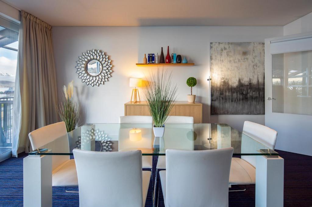 Absolute Lakefront Location - 3 Bedroom Apartment Квінстаун Екстер'єр фото